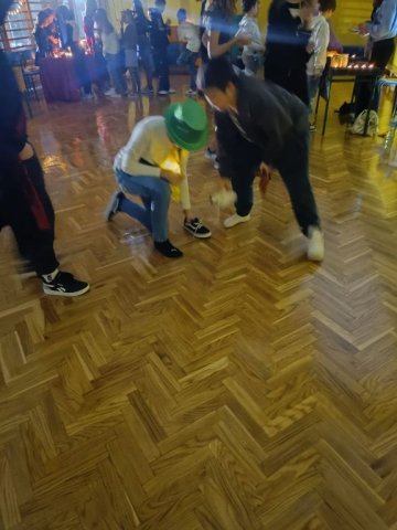 b_1024_768_0_00_images_2023_2024_SU_Andrzejki_401323944_813477377246879_2320168070409250750_n